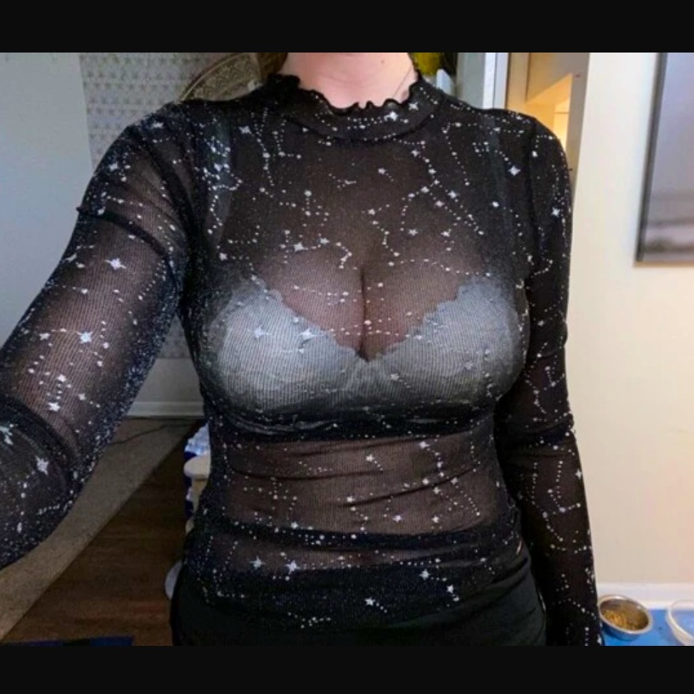 Lettuce Edge Constellation-Print Mesh Top